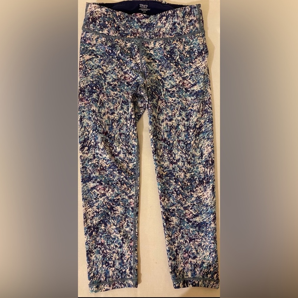Athleta Girl Printed Chit Chat Capri 
Size L12